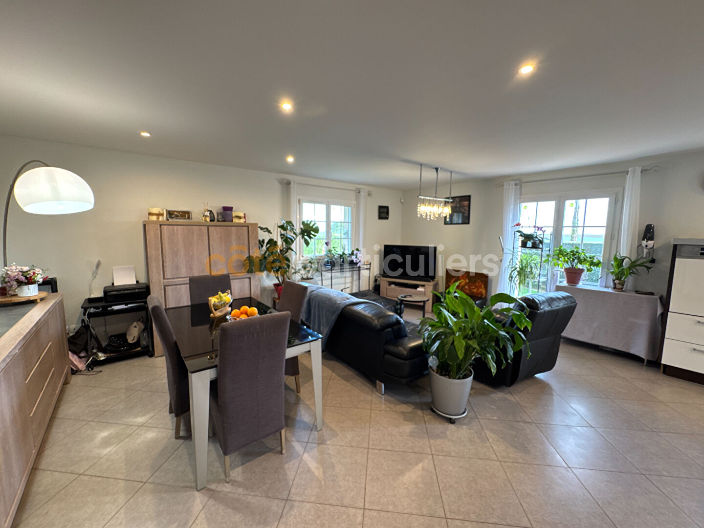 Photo Maison récente avec grand terrain et dépendances image 5/6