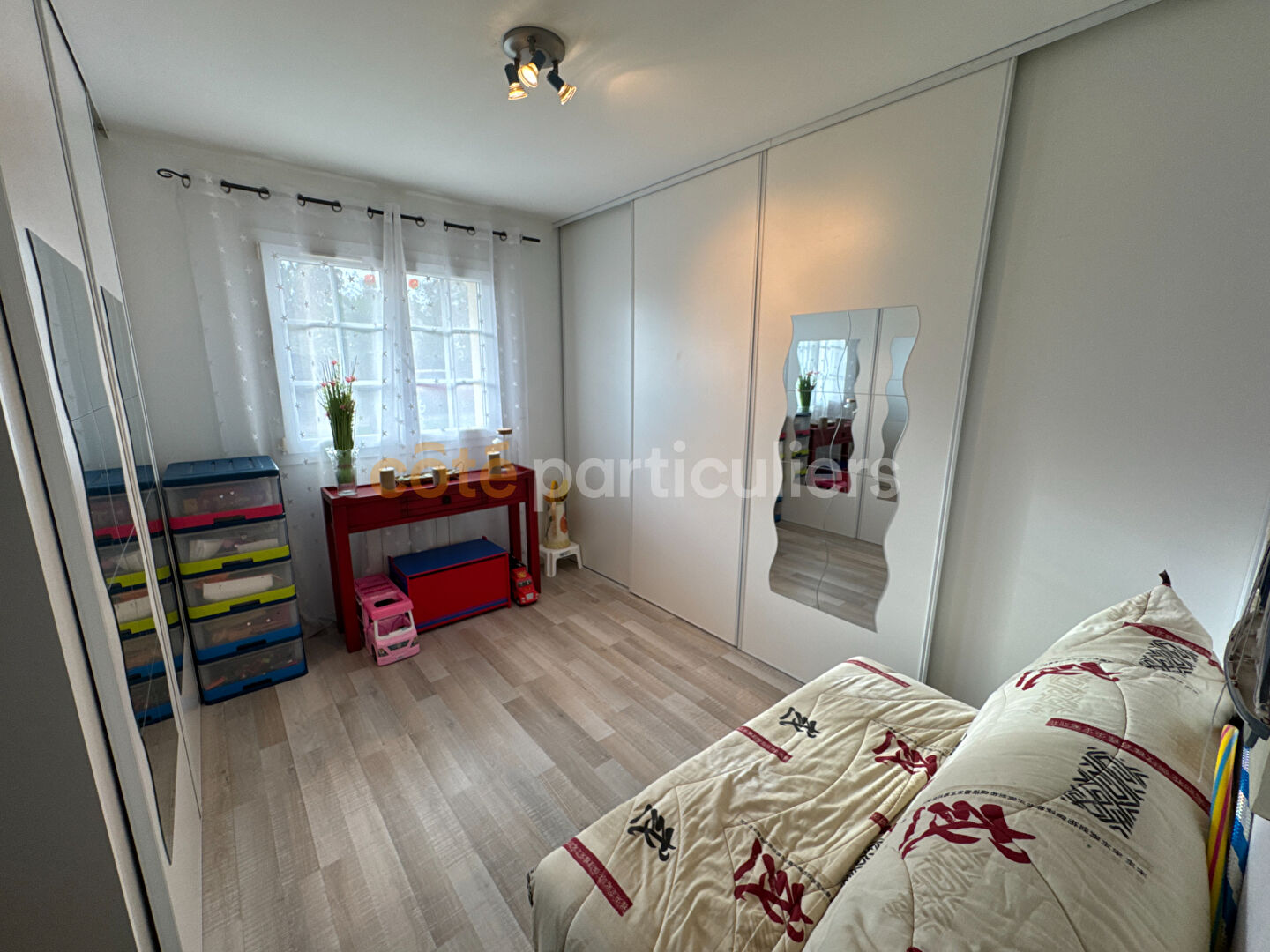 Photo Maison récente avec grand terrain et dépendances image 6/6