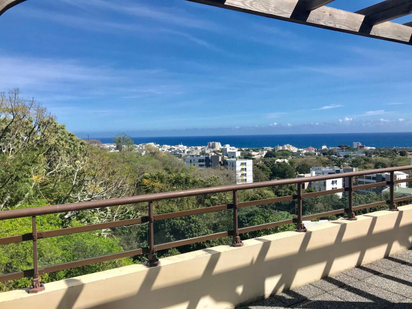 T3 avec vue océan - Mistral