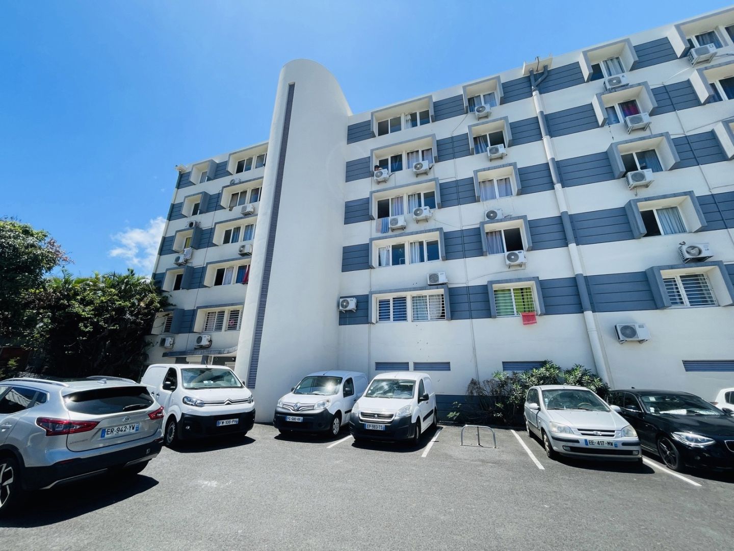 Studio Saint denis Moufia