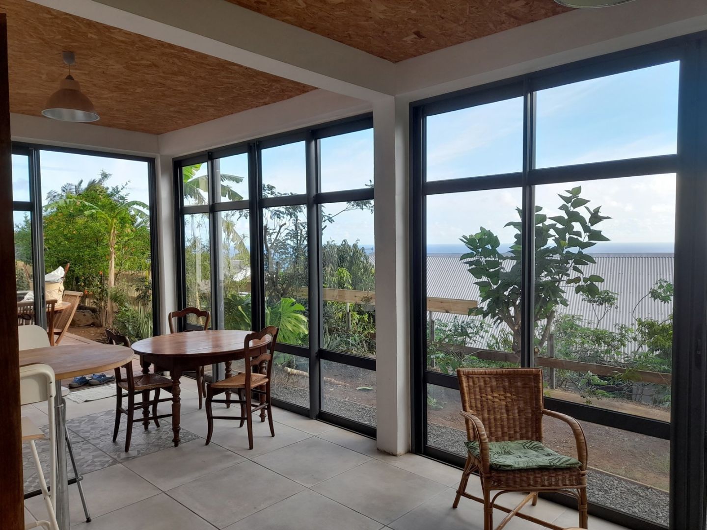 A LOUER_ Apartement T4 meublé Piton Saint Leu