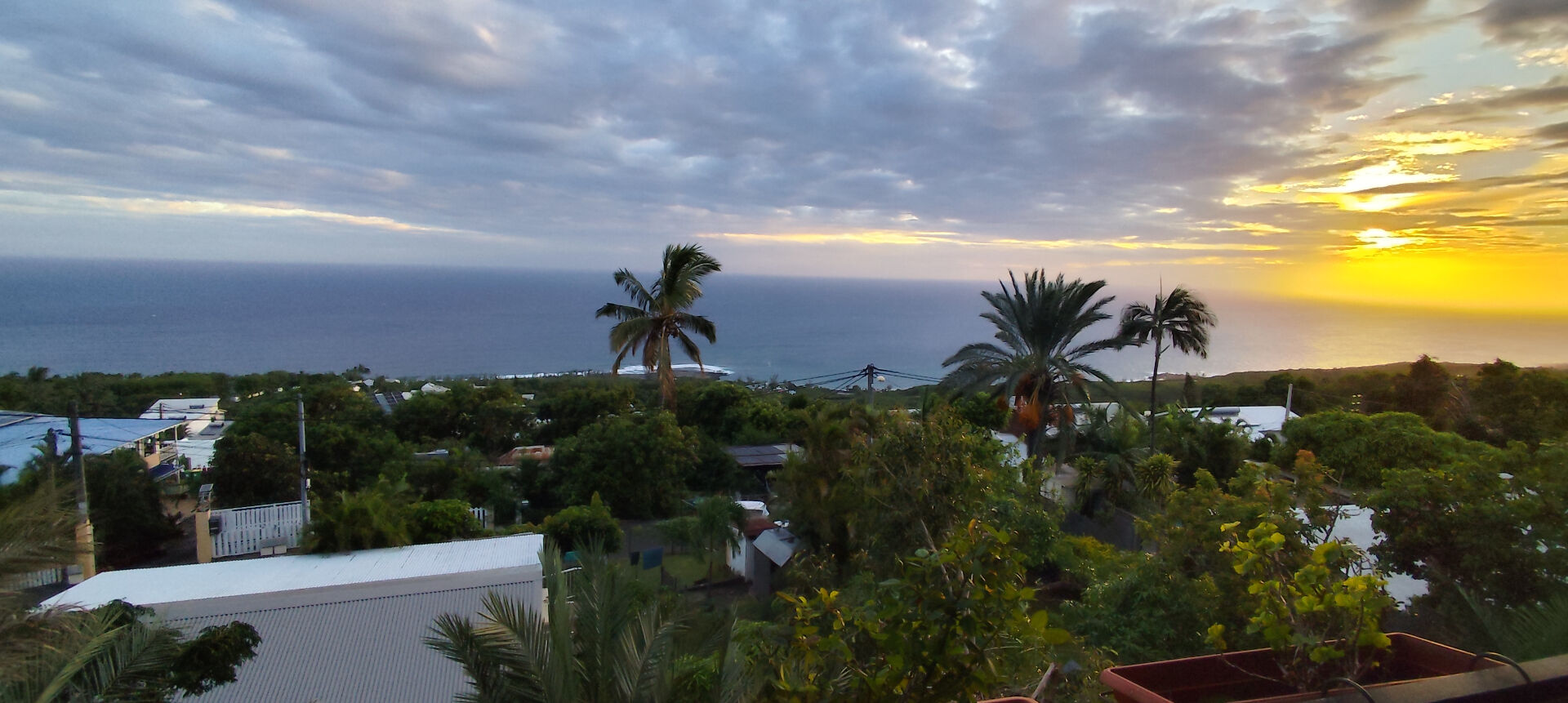 Appartement centre ville Les Avirons 2 pièces 42.82 m2