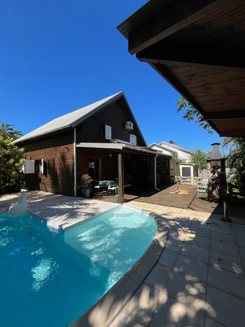 Le Tampon, Villa T4 meublé avec piscine