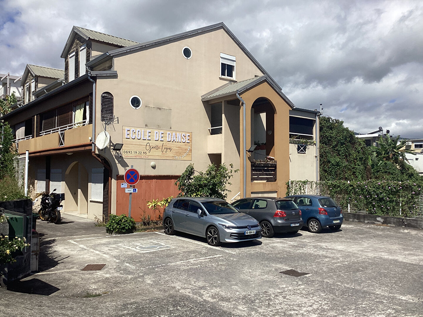 LOCAL COMMERCIAL TAMPON