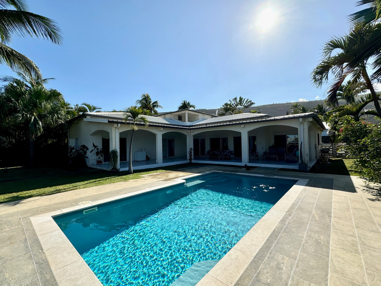 Exclusivité ? Villa T5 de 167 m² sur terrain de 1 500 m² La Saline Les Bains