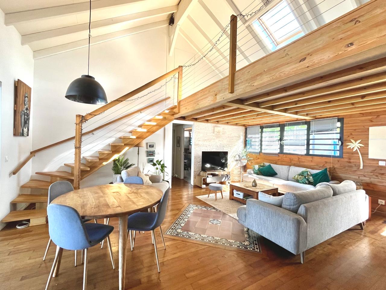 PROPRIÉTÉ RÉUNISSANT DEUX VILLAS