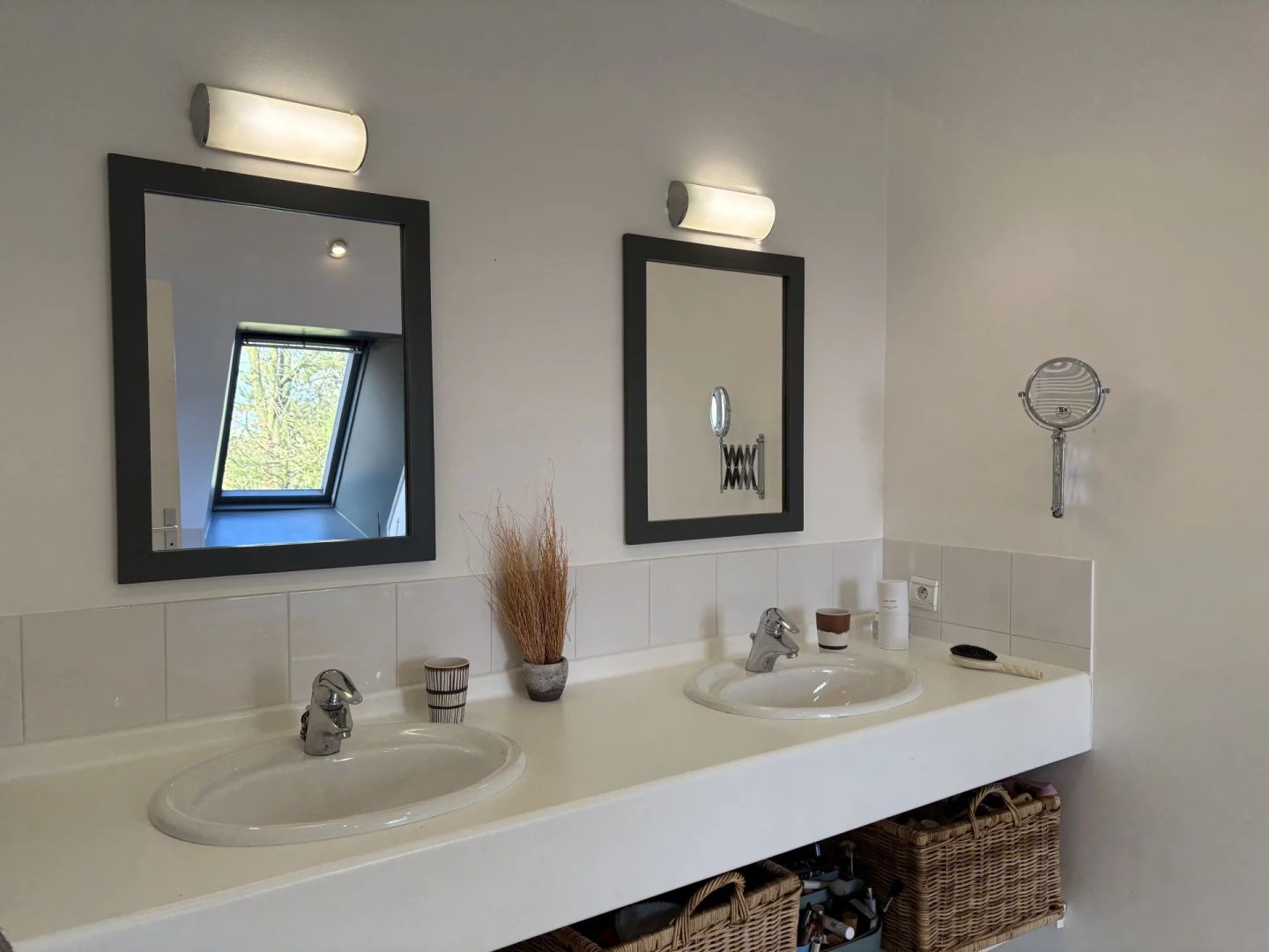 Photo Maison Contemporaine Sur 4000m2 image 6/6