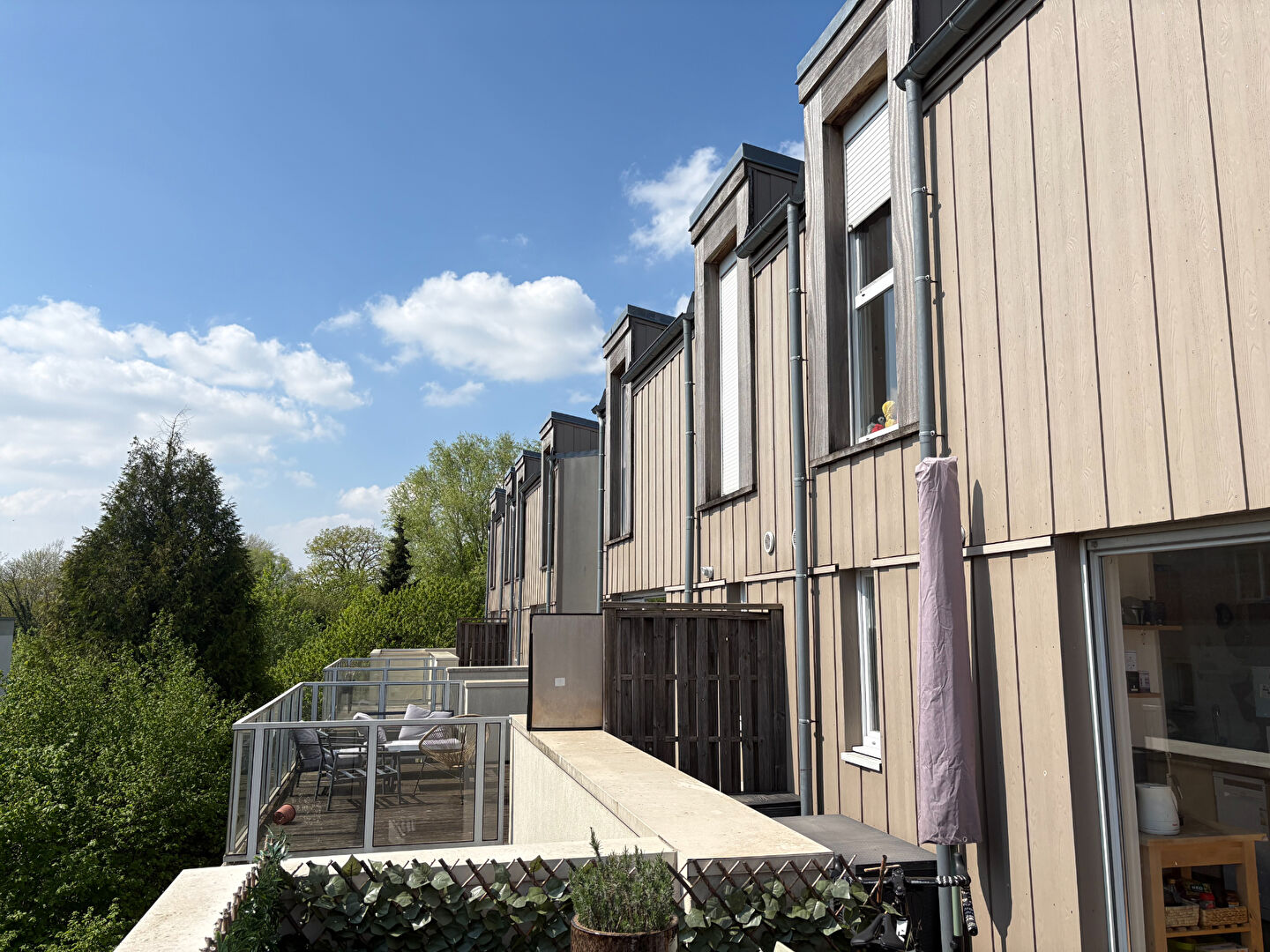 APPARTEMENT  EN DUPLEX  2 CHAMBRES GRANDE TERRASSE  20M2 SUD OUEST