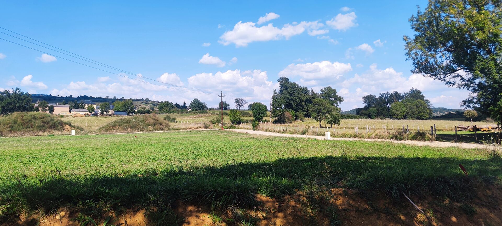 SAINT COME D'OLT, terrain viabilisé 801 m²