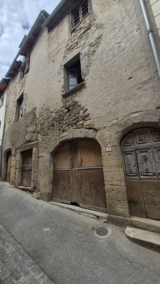 En exclusivité, ensemble immobilier à  SAINT COME D'OLT