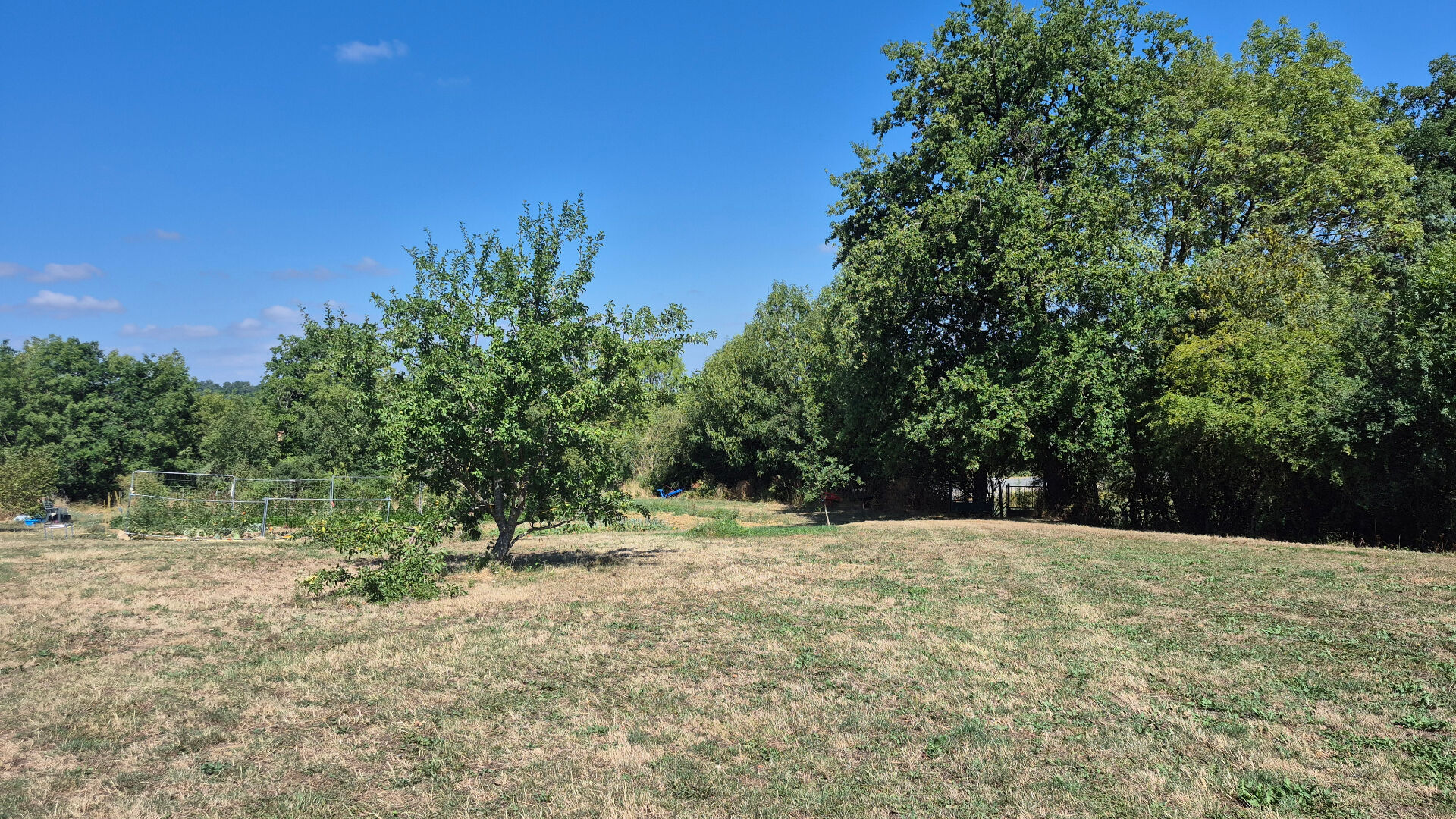 A 5 minutes de BOZOULS, maison de Type 4 sur une parcelle de plus de 13600 m²