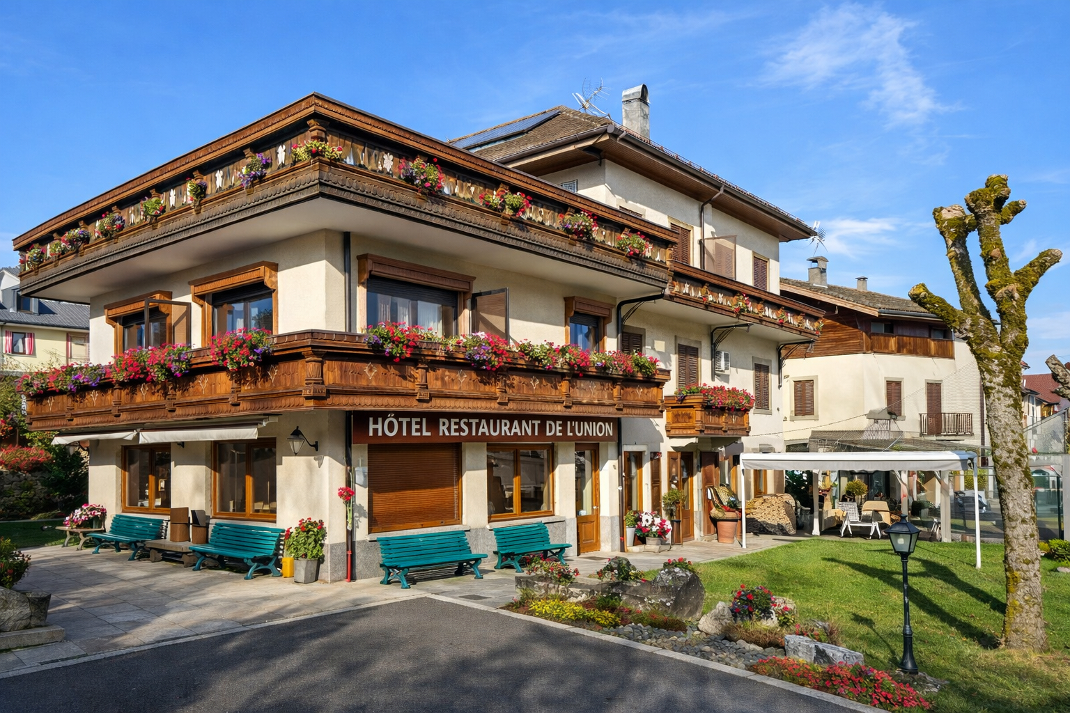 Hôtel-Restaurant - Murs & Fonds en Haute Savoie 74470