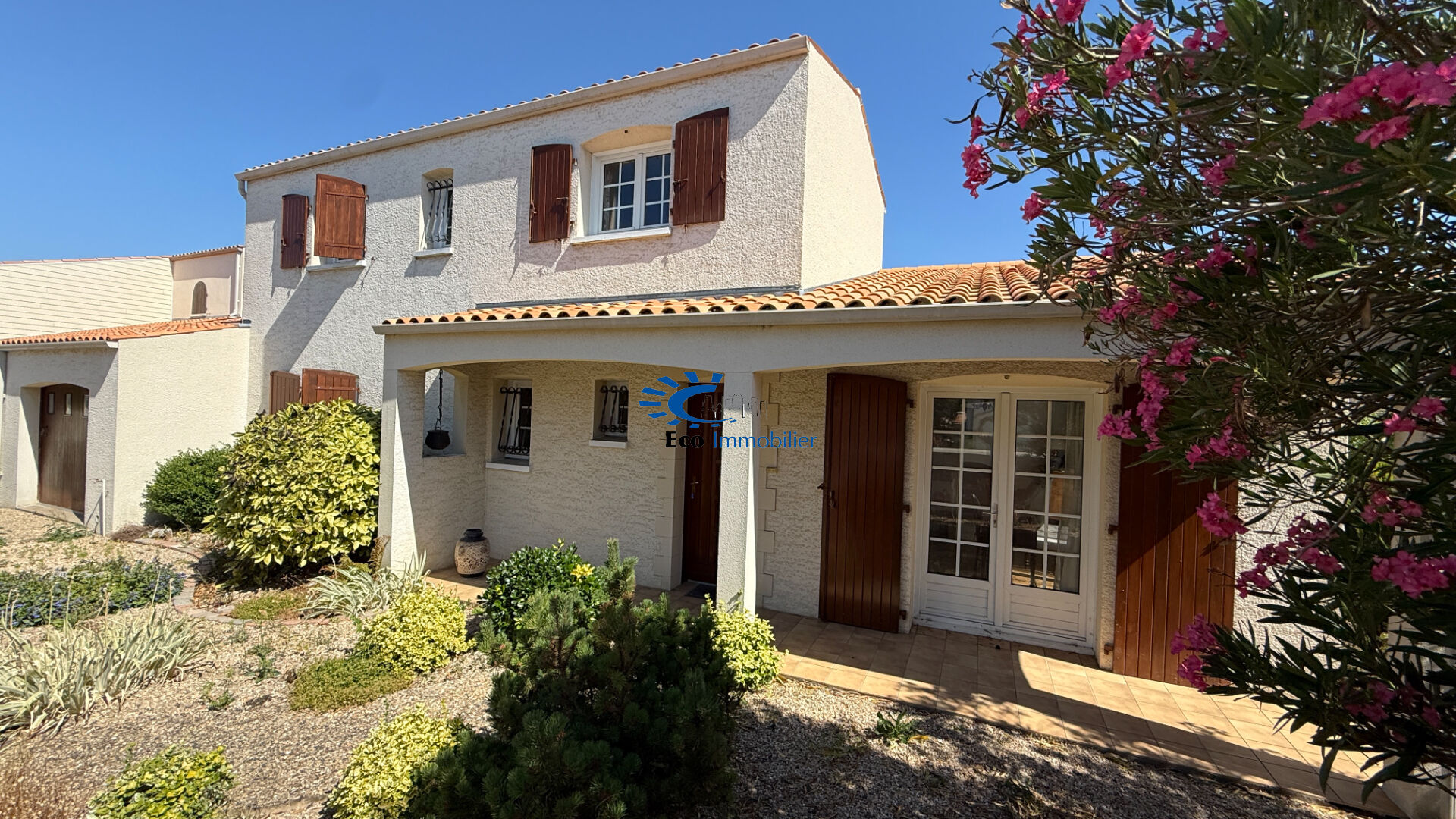 PERIGNY MAISON 130 M² HABITABLE 3 CHAMBRES  GARAGE JARDIN