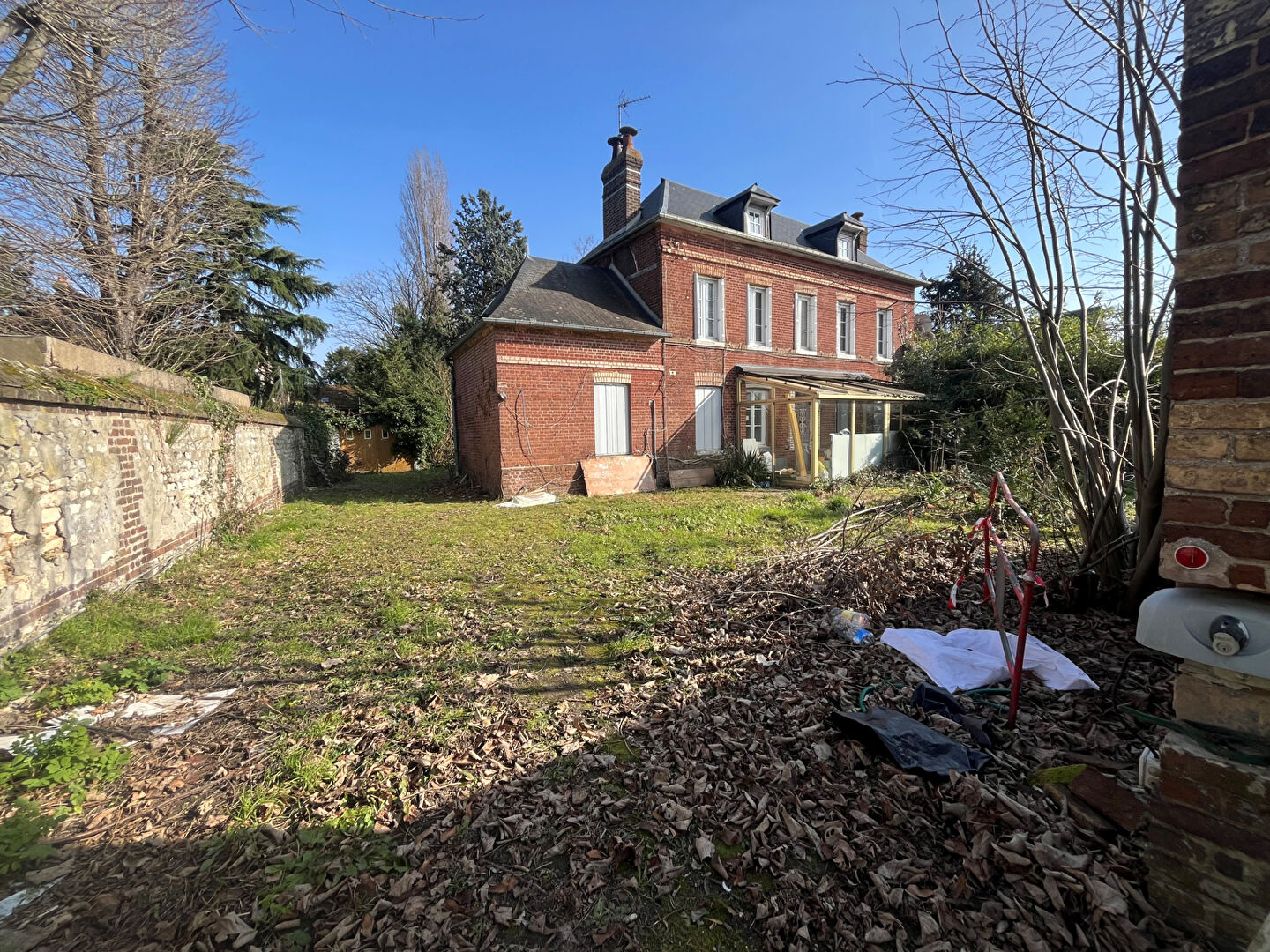 Photo Maison de 220 m2 à rénover image 2/2