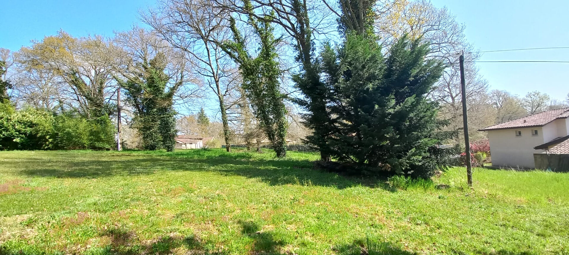 A 12mn de Mont de Marsan maison 4 chambres avec jardin