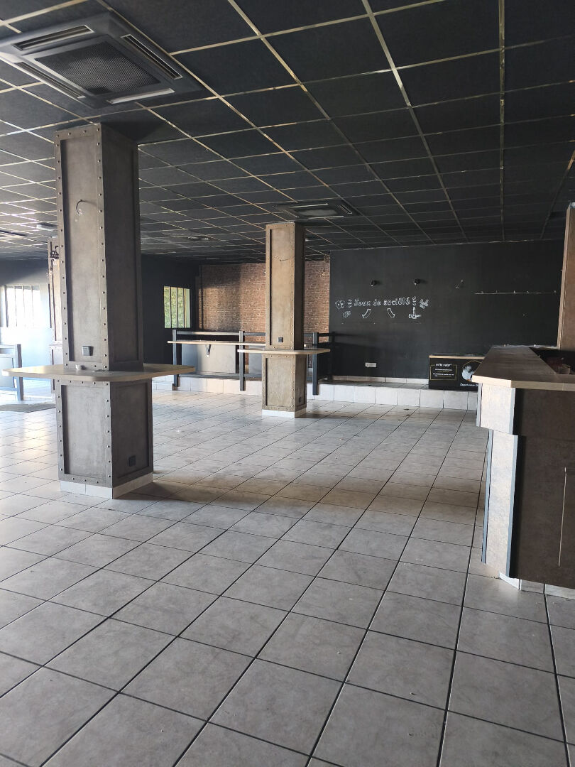 LOCAL COMMERCIAL 555m² A LOUER MONT DE MARSAN