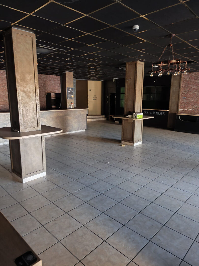 LOCAL COMMERCIAL 555m² A LOUER MONT DE MARSAN