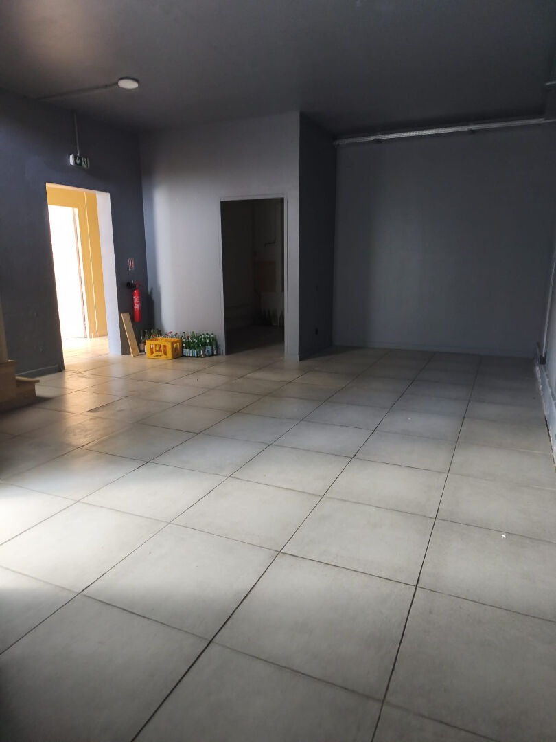 LOCAL COMMERCIAL 555m² A LOUER MONT DE MARSAN