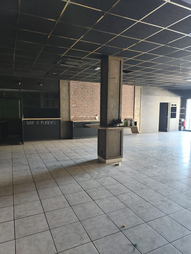 LOCAL COMMERCIAL 555m² A LOUER MONT DE MARSAN