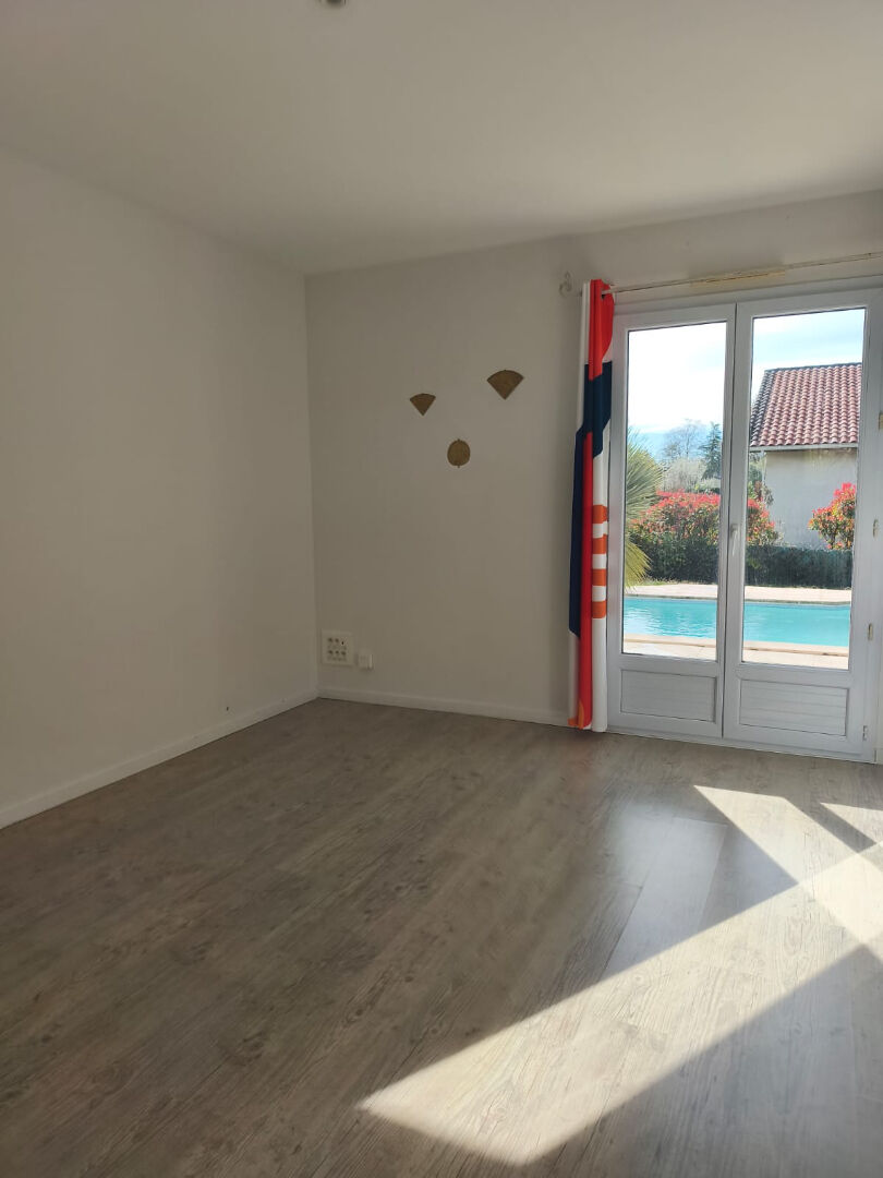 Maison 3 chambres 1 bureau à 10mn MONT DE MARSAN