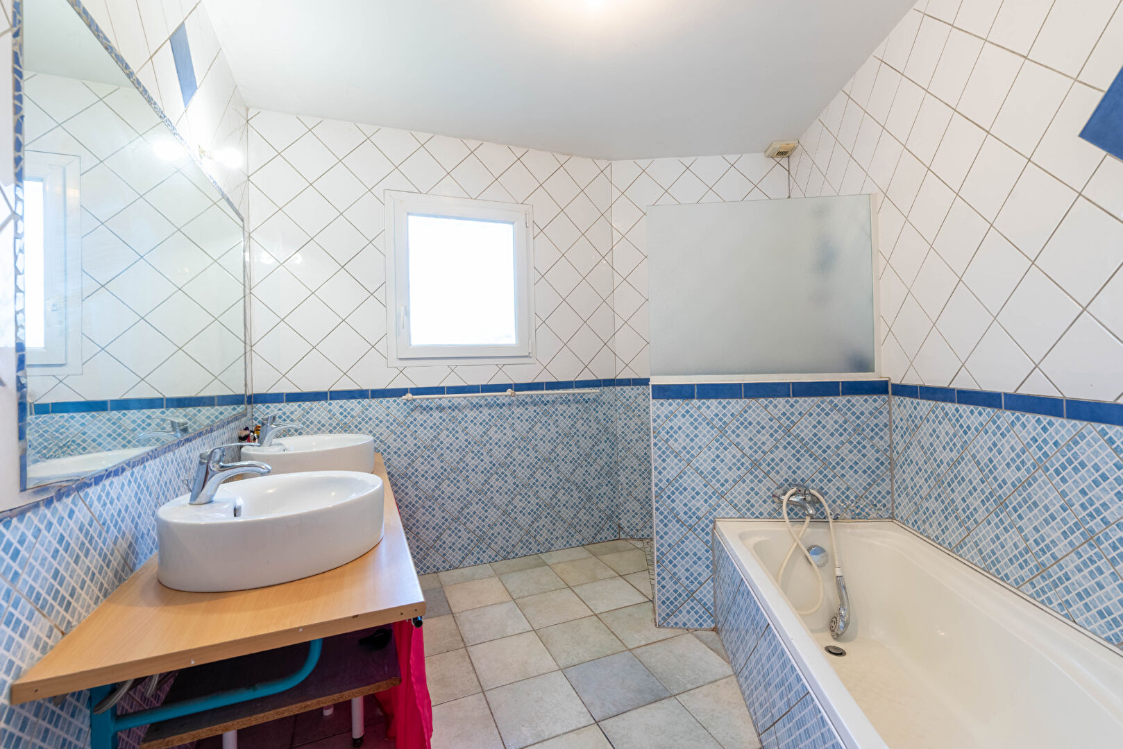 Contemporaine 4chambres et une mezzanine à 10mn de Mont de Marsan