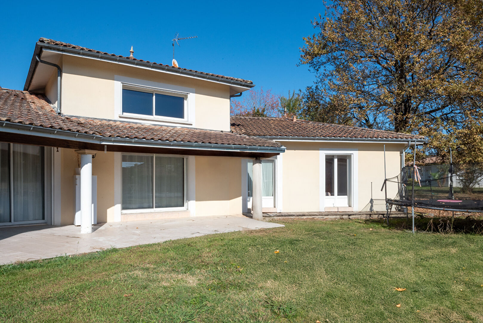Contemporaine 4chambres et une mezzanine à 10mn de Mont de Marsan