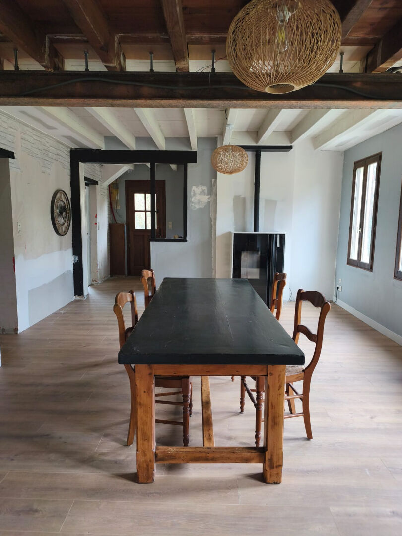 A 5mn de Mont de Marsan grande maison familiale avec parc possibilité division en deux logements