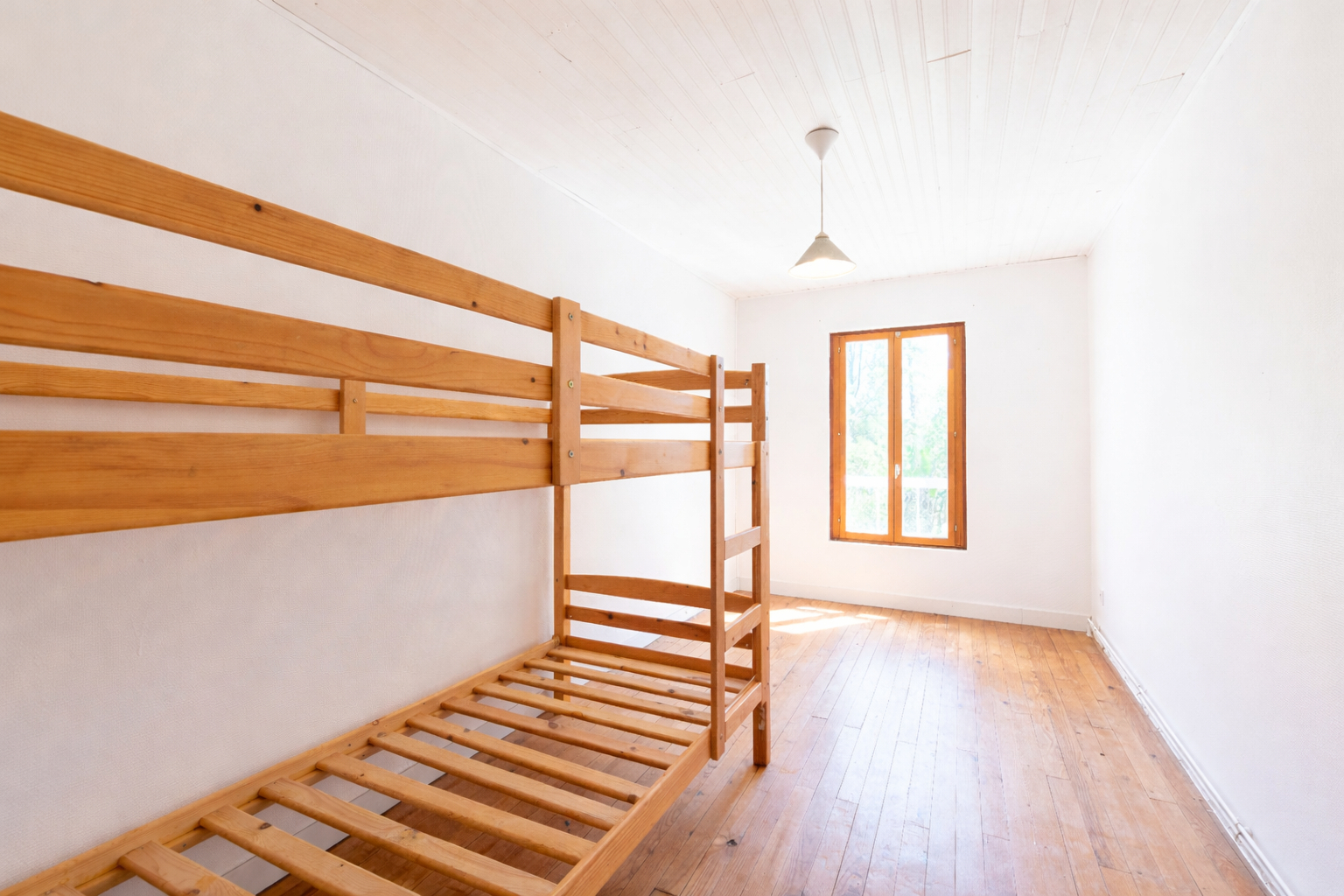 A 5mn de Mont de Marsan grande maison familiale avec parc possibilité division en deux logements