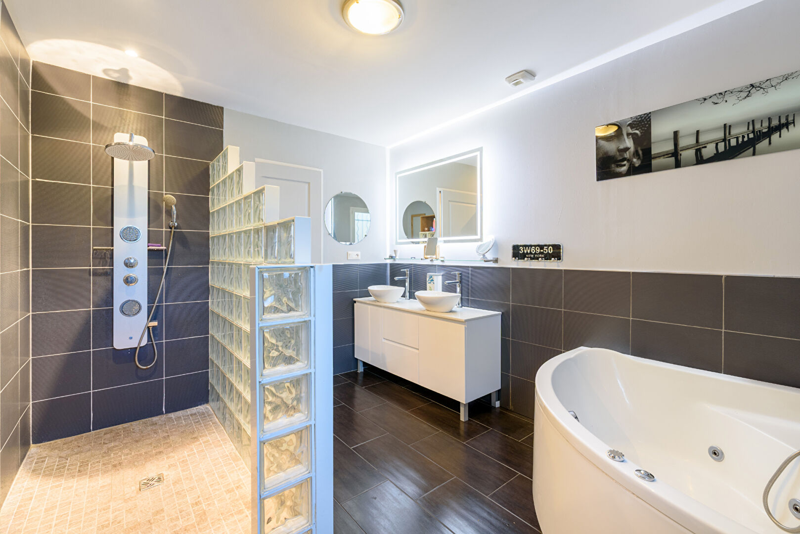 Contemporaine 4 chambres, 15mn est de MONT DE MARSAN