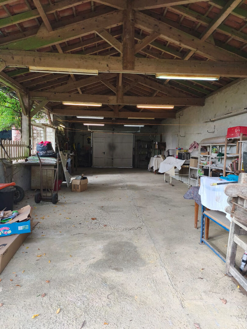 Maison de charme à 10mn de Saint Sever et de Grenade sur l'Adour sur parc de 2 hectares de nature préservée