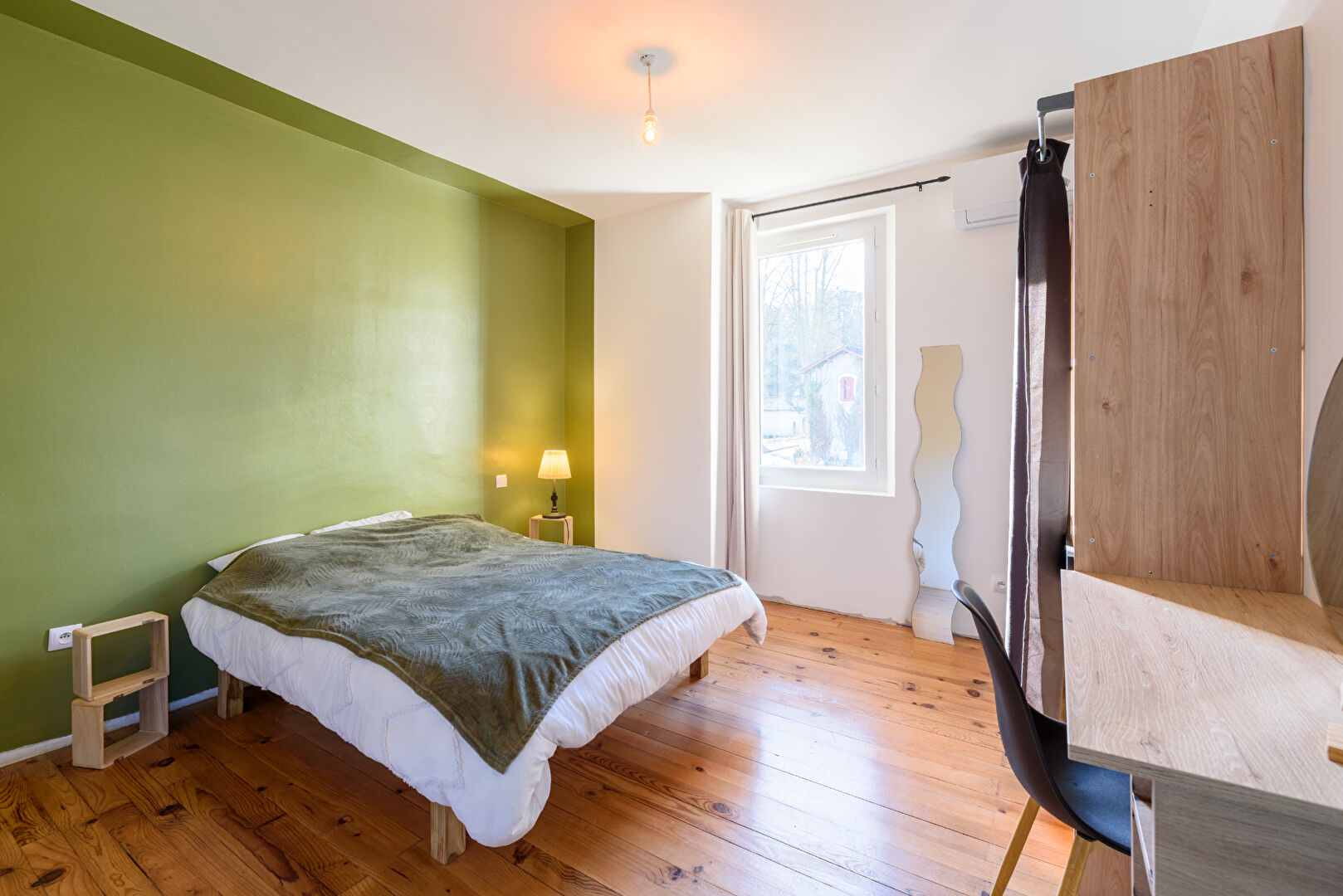 Maison 3 chambres un bureau garage en sous sol centre ville de SAINT SEVER