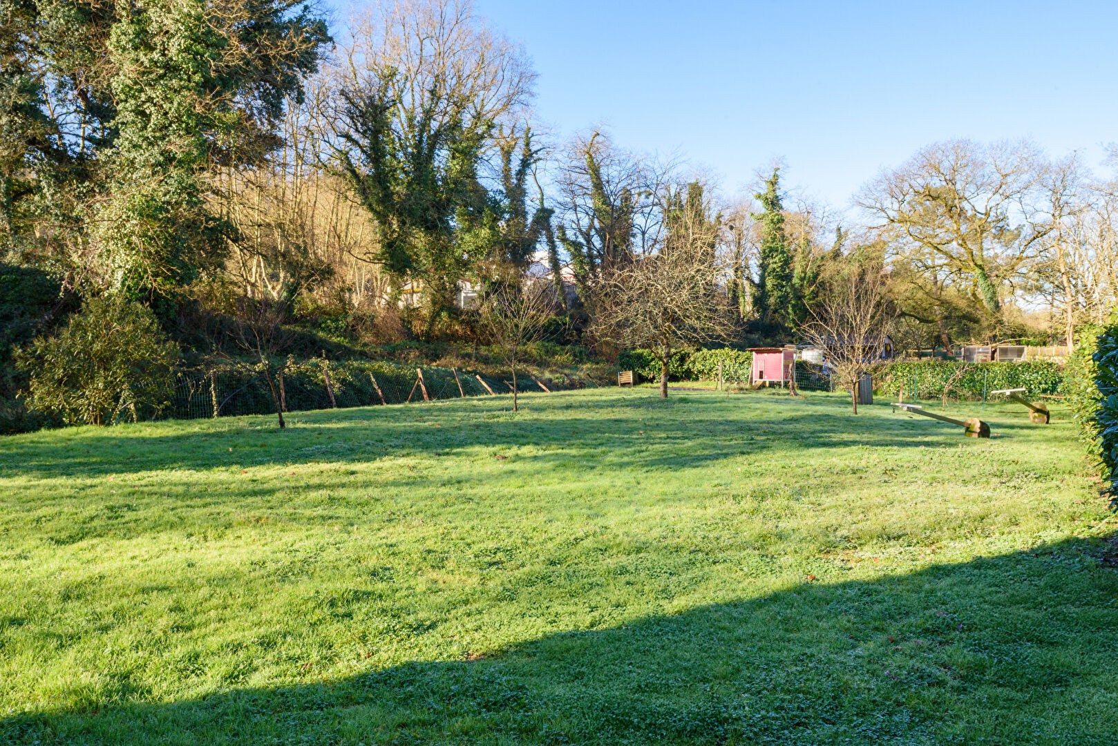 Maison 3 chambres un bureau garage en sous sol centre ville de SAINT SEVER