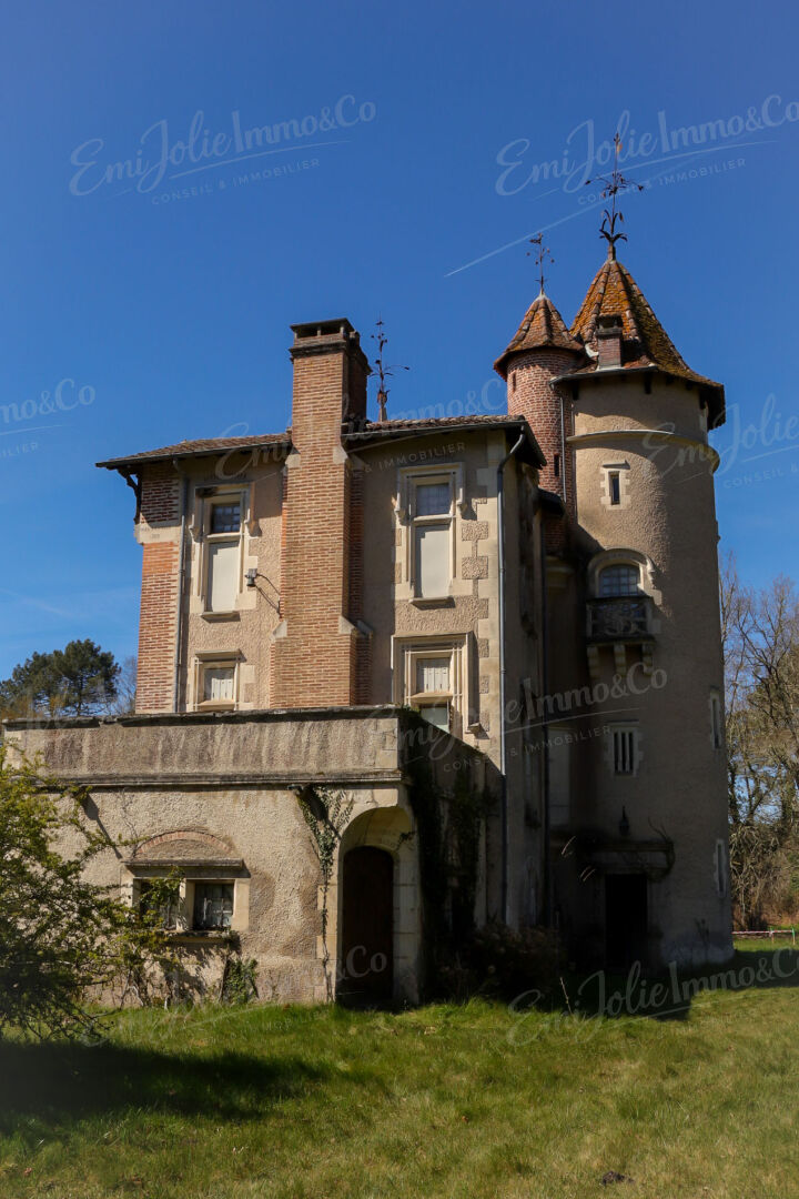 Demeure de prestige Retjons sur parc de 7 hectares
