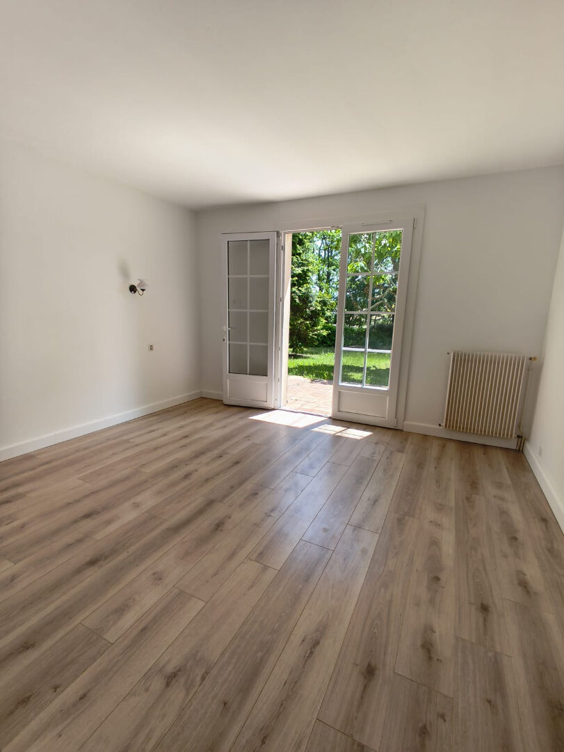A MONT DE MARSAN, maison de plain pied 3 chambres possibilité d'en créer une autre dans le grenier