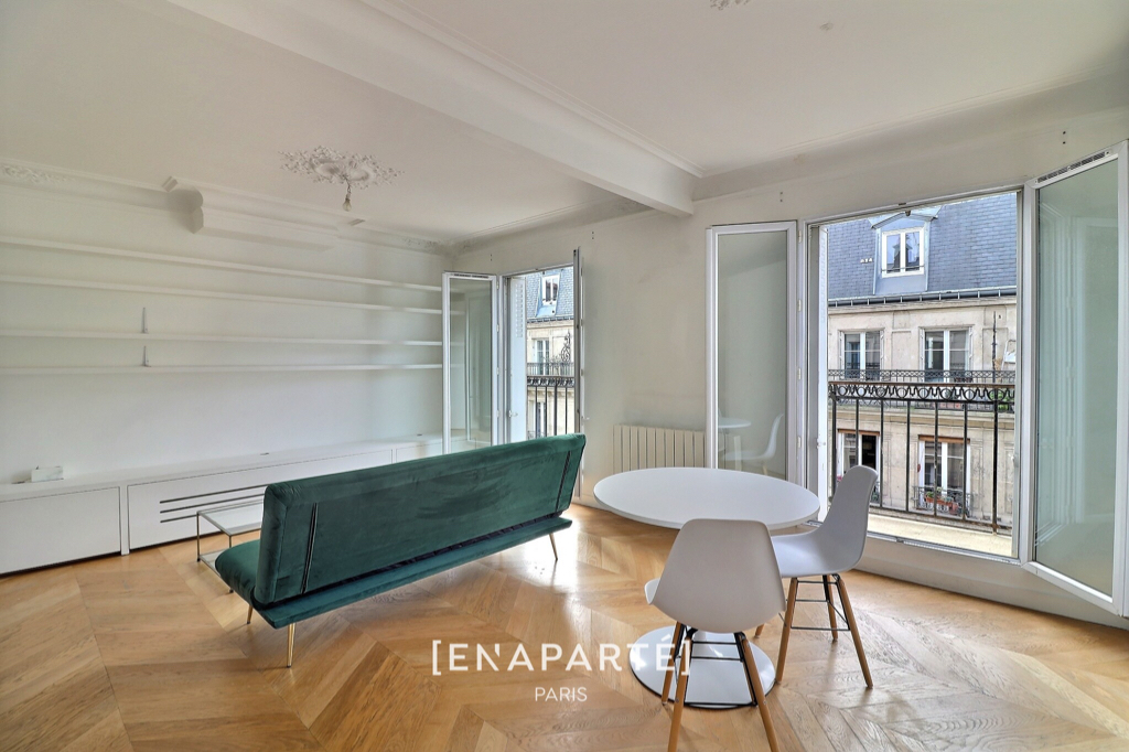 Photo A LOUER - JULES JOFFRIN - ETAGE ELEVE - BALCON image 5/6