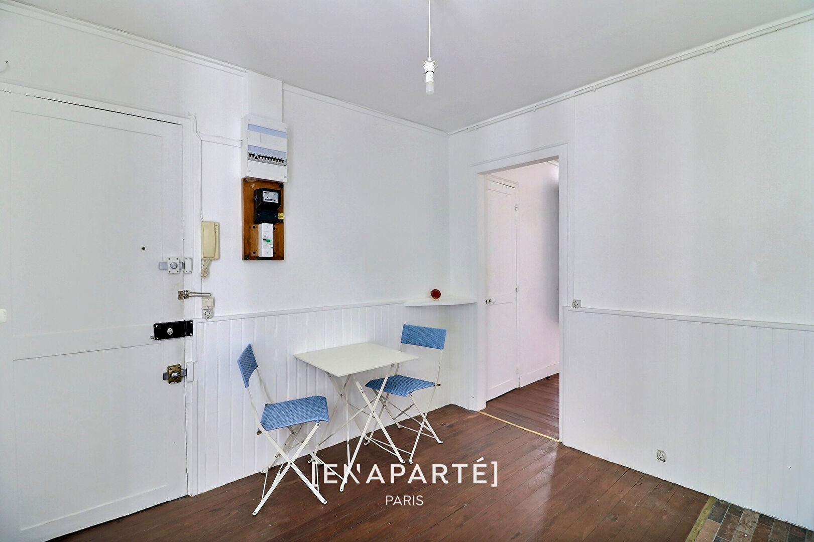 Photo Vente / 75018 / Rue de Chartres - Goutte d'Or / 2 Pièces / Dernier étage / Calme absolu image 2/6