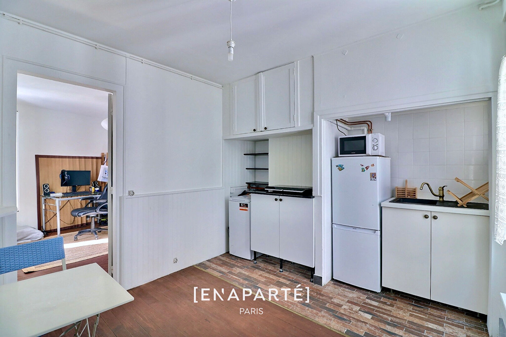 Photo Vente / 75018 / Rue de Chartres - Goutte d'Or / 2 Pièces / Dernier étage / Calme absolu image 4/6