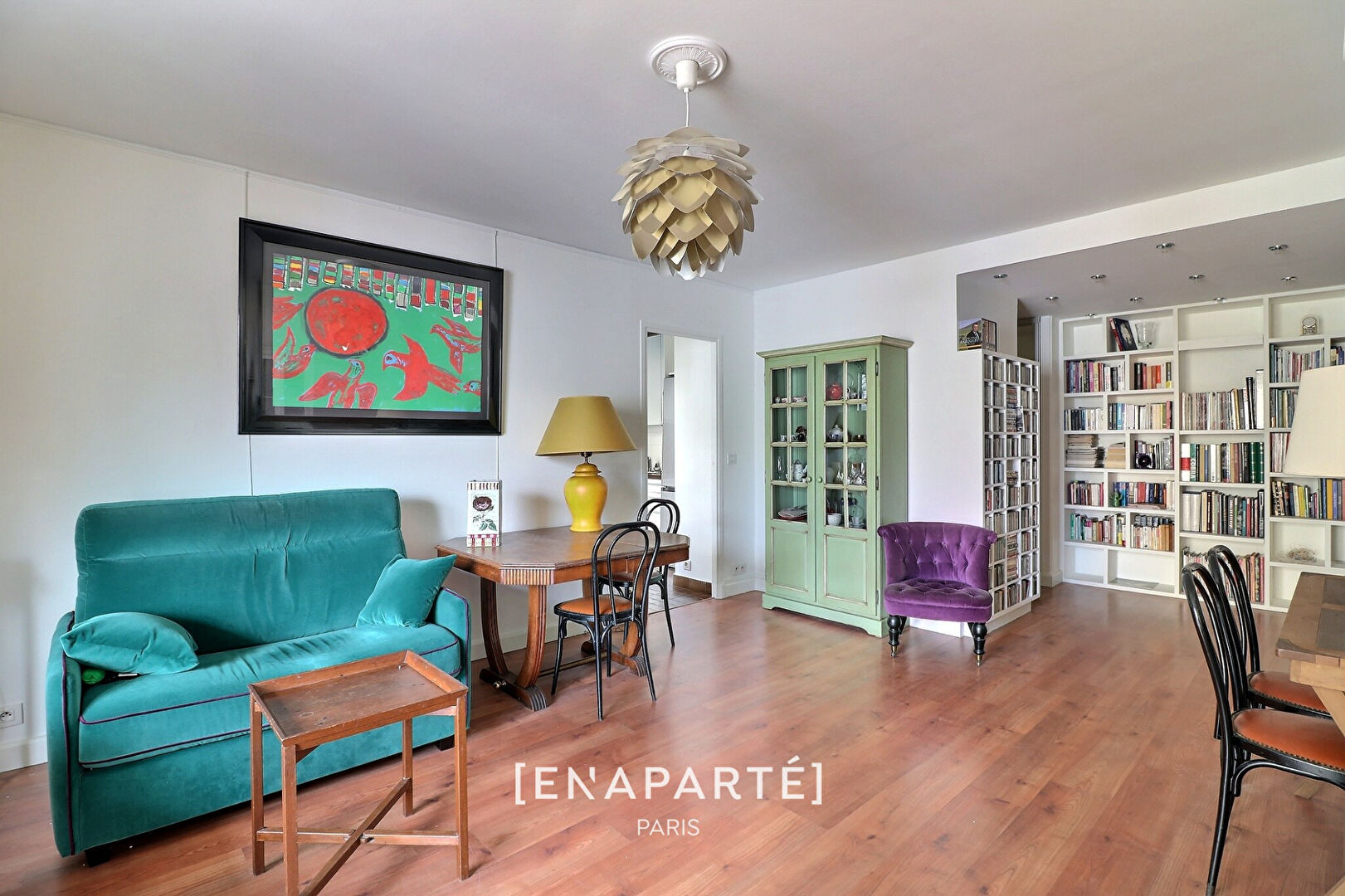 Photo Vente / 75007 / Rue Vaneau / 2 Pièces /  Vue Tour Eiffel - Refait à neuf - Au calme absolu image 4/6