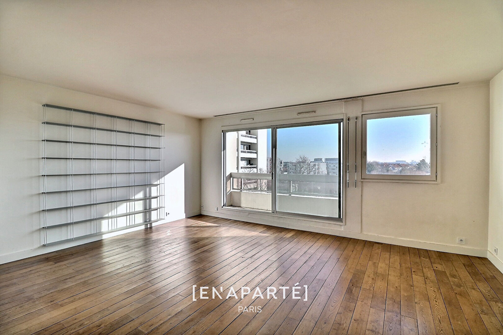 Vente / Issy-les-Moulineaux / Épinettes / 2 Pièces / Bien agencé / Balcon filant