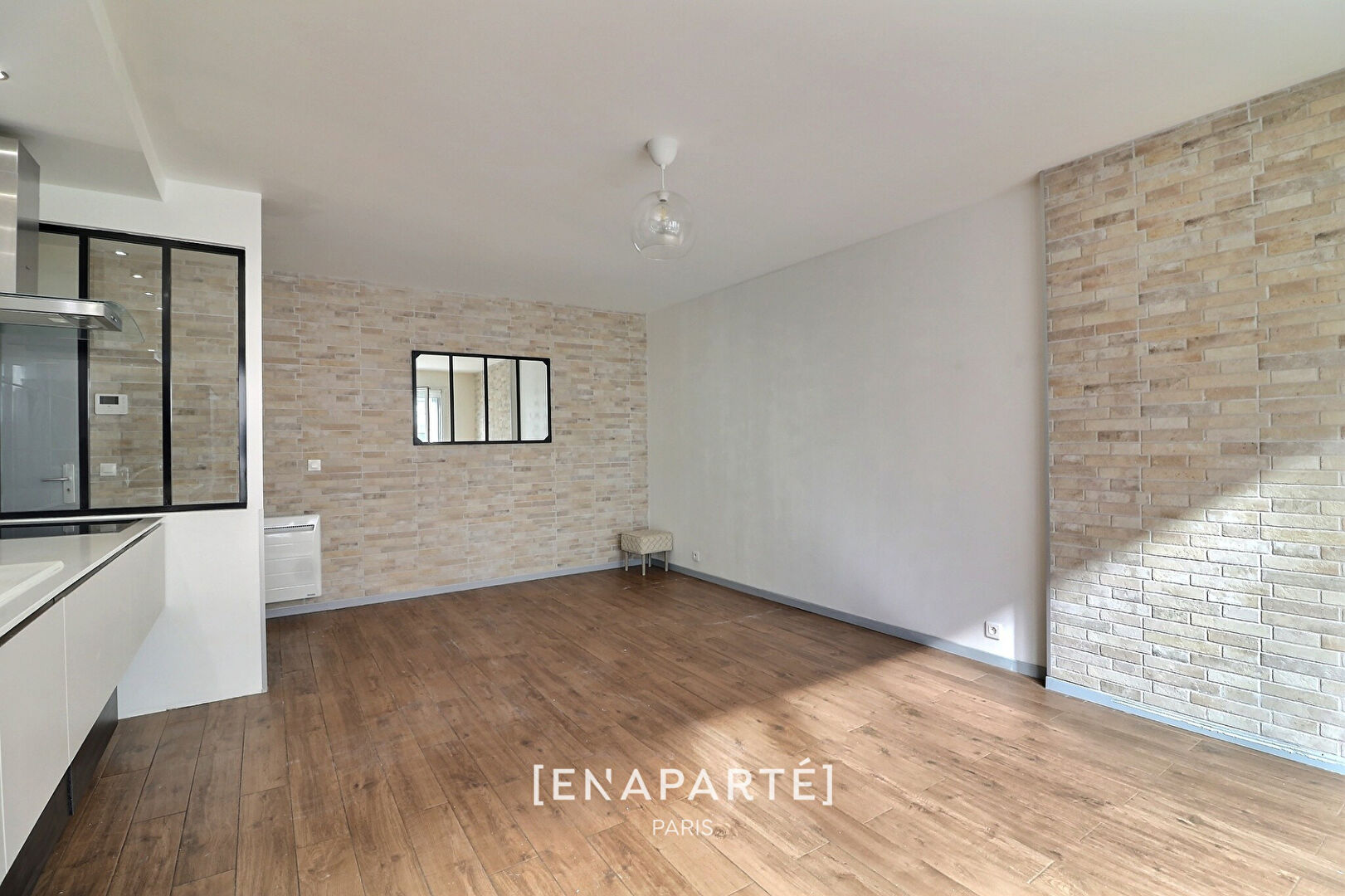 Photo A VENDRE SURESNES 3P -PETITE RUE - PROCHE PARC DU CHATEAU image 3/6