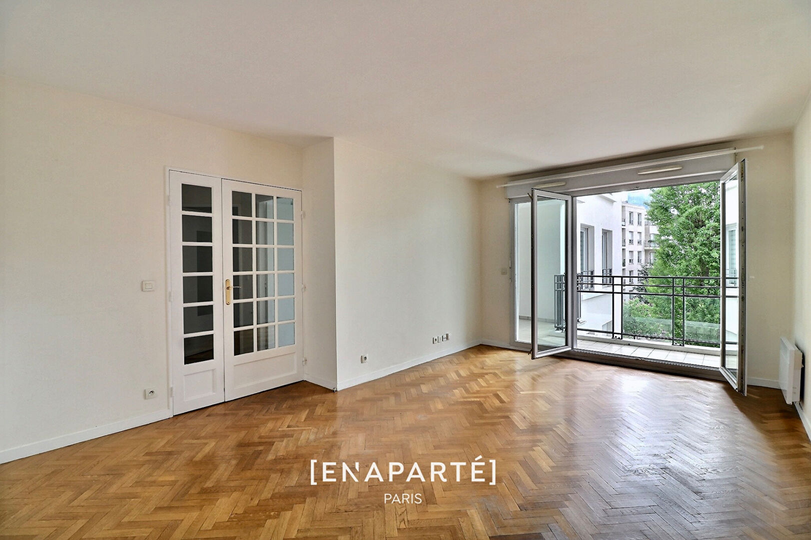 Vente / 92400 / Rue du Président Kruger - Centre - Gare / 2 Pièces / Résidence de standing / Grand Balcon / exposé Sud-Ouest / Plan optimisé