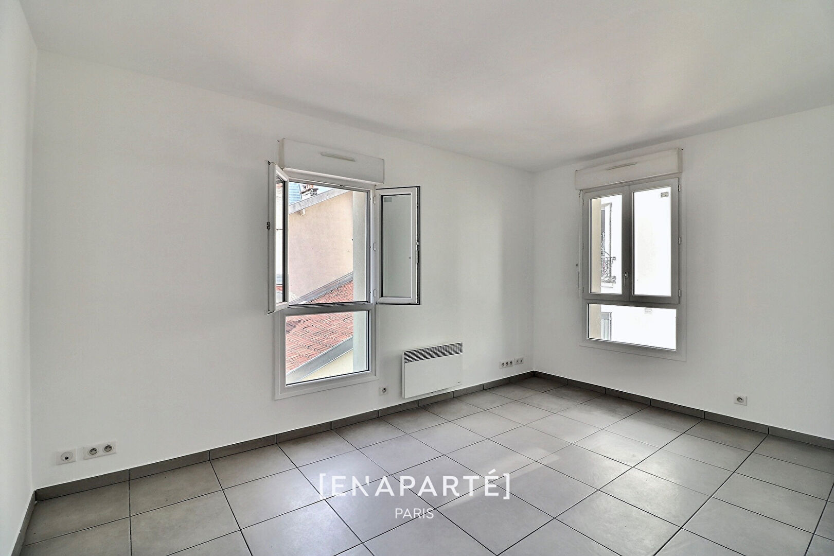 Vente / 92400 / Rue de Bezons - Centre - Gare / 3 Pièces / Comme une maison / Au calme sur cour / exposé Sud-Ouest