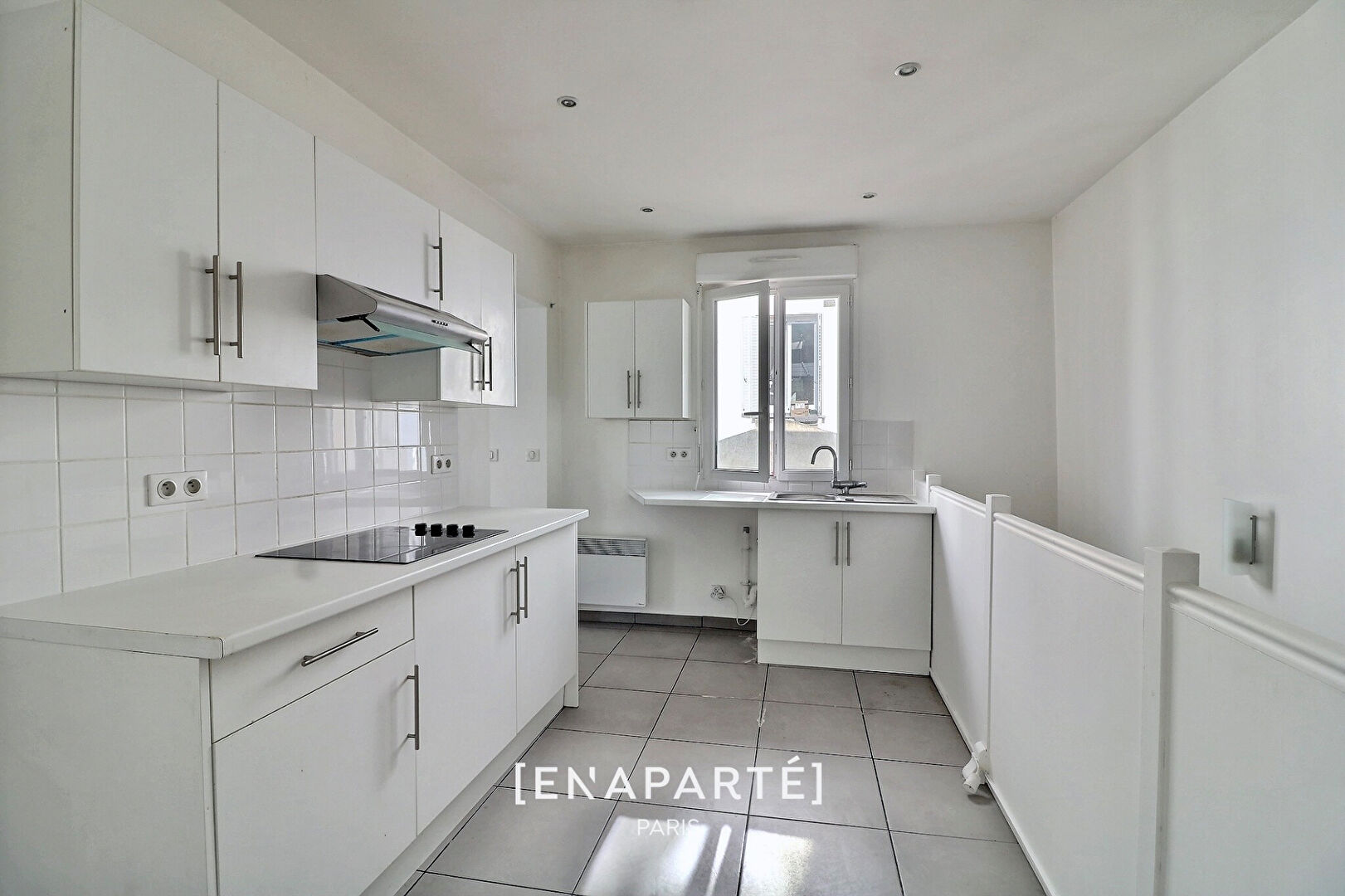 Photo Vente / 92400 / Rue de Bezons - Centre - Gare / 3 Pièces / Comme une maison / Au calme sur cour / exposé Sud-Ouest image 5/6