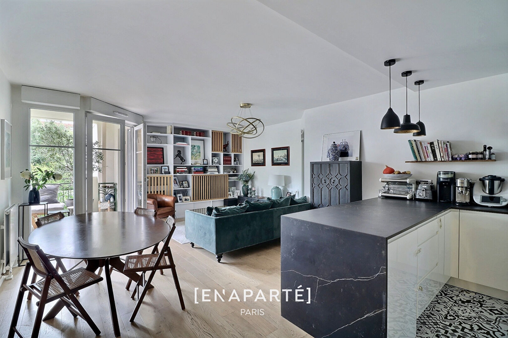 Photo Vente / La Garenne-Colombes / Rue Jean Bonal - Centre / 3 Pièces / Parfait état / Grand balcon / Sud image 1/6