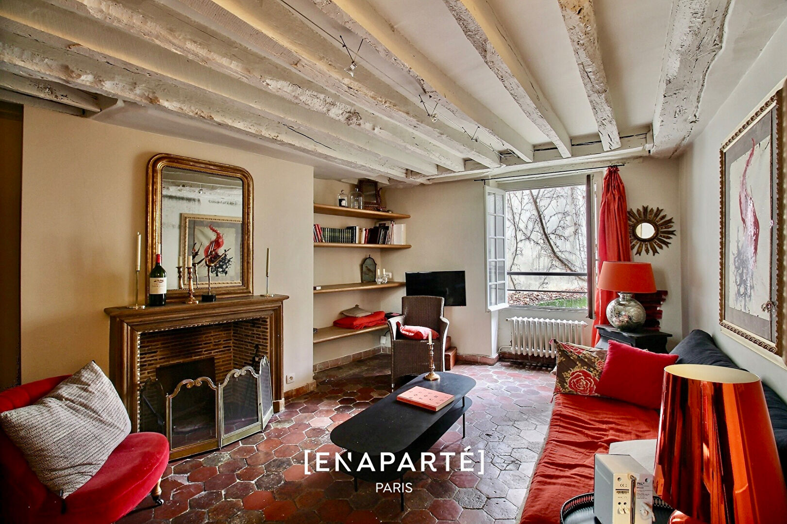 Agence immobilière de 
 En Aparte Paris - En Aparté Paris 
