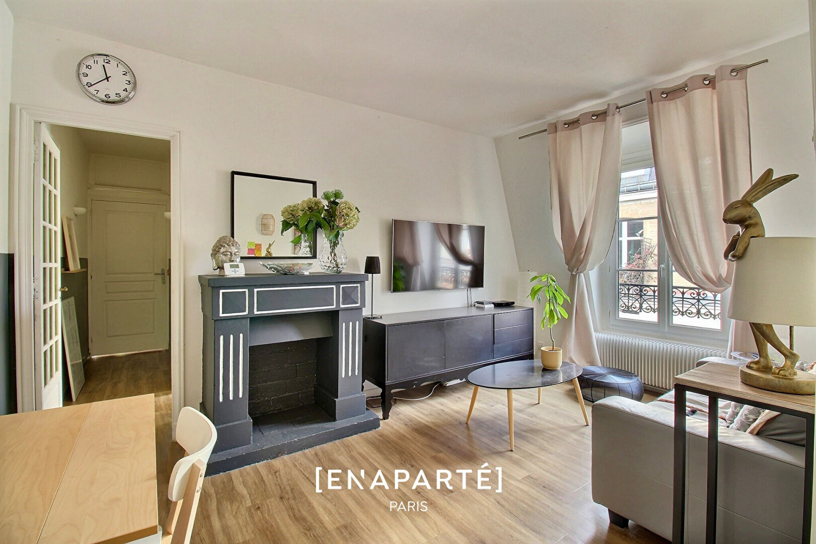 Agence immobilière de 
 En Aparte Paris - En Aparté Paris 
