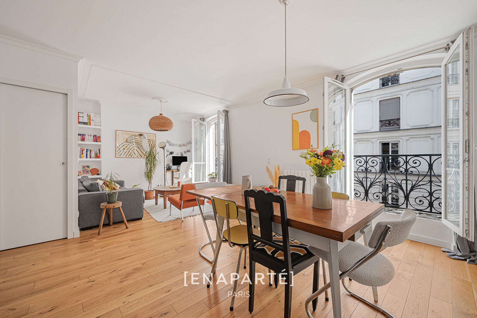 Agence immobilière de 
 En Aparte Paris - En Aparté Paris 
