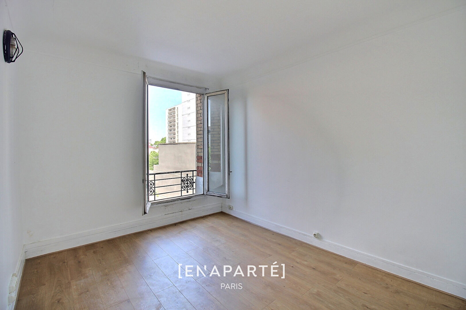 Agence immobilière de 
 En Aparte Paris - En Aparté Paris 
