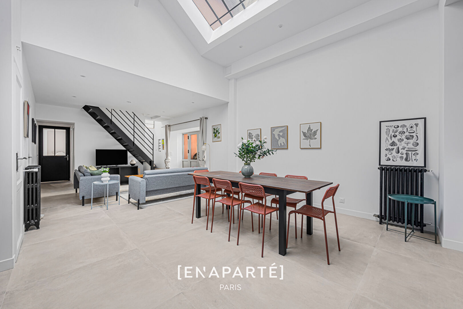 Agence immobilière de 
 En Aparte Paris - En Aparté Paris 
