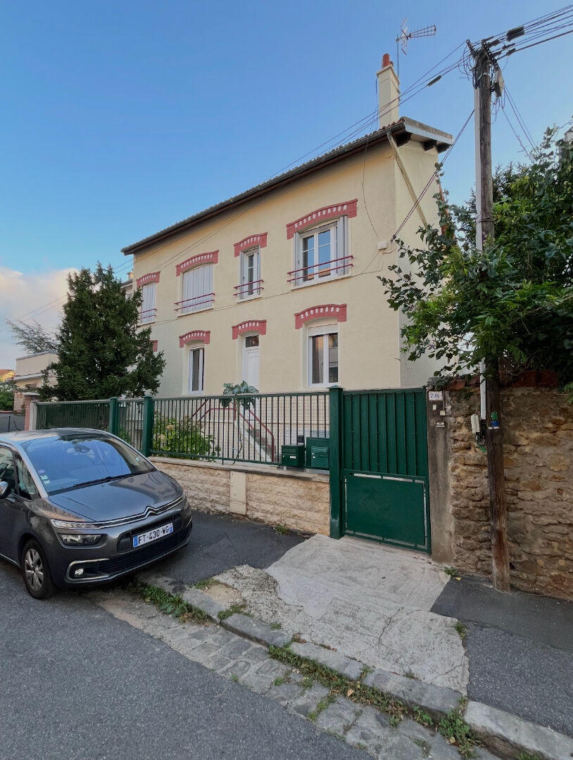 Appartement Saint Maur Des Fosses 1 pièce - 650.00  CC